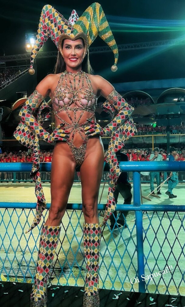 deborah-secco gallery photo #1103