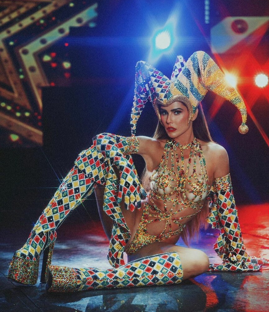 deborah-secco gallery photo #1108