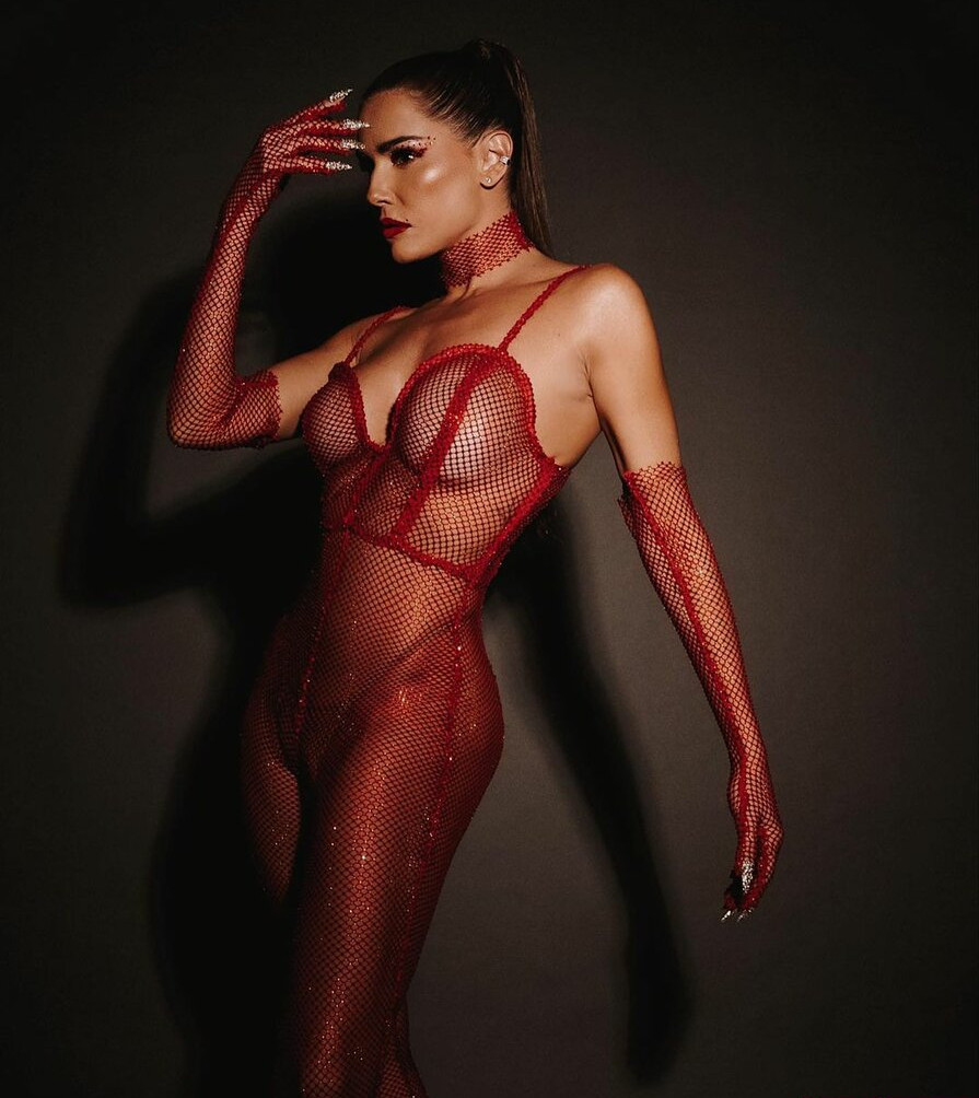 deborah-secco gallery photo #1132