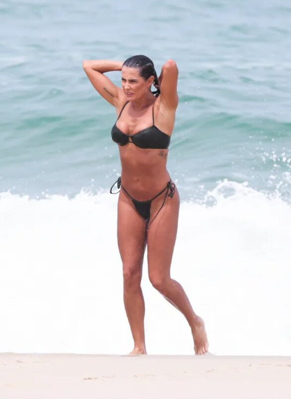 deborah-secco gallery photo #1303