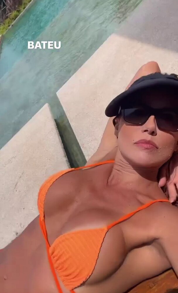 deborah-secco gallery photo #690