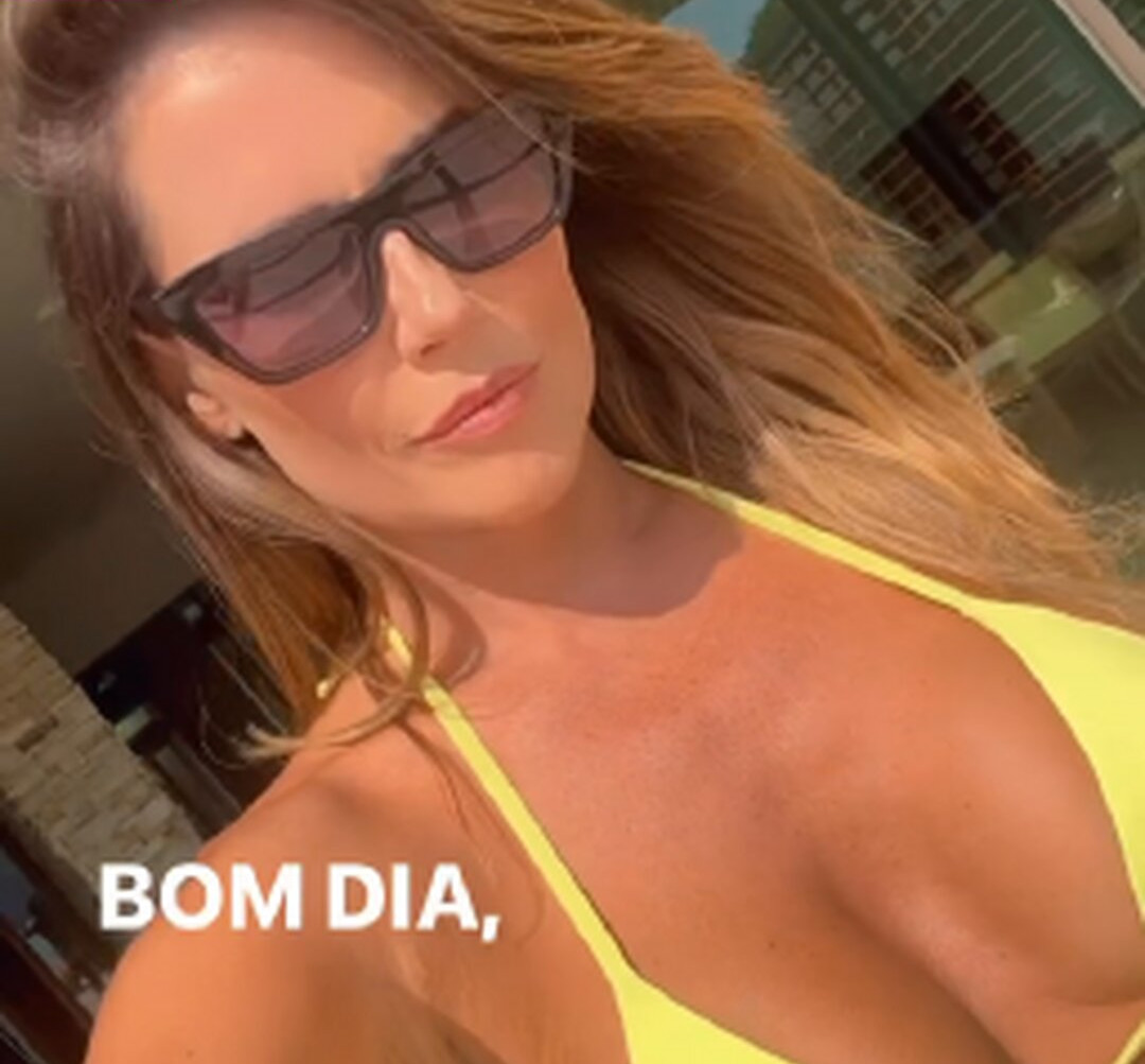 deborah-secco gallery photo #750