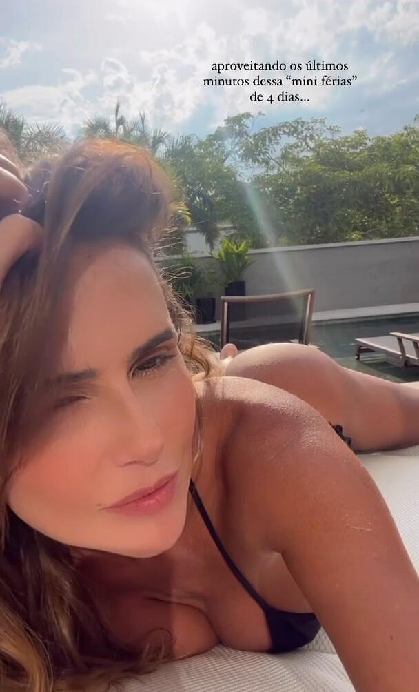 deborah-secco gallery photo #758