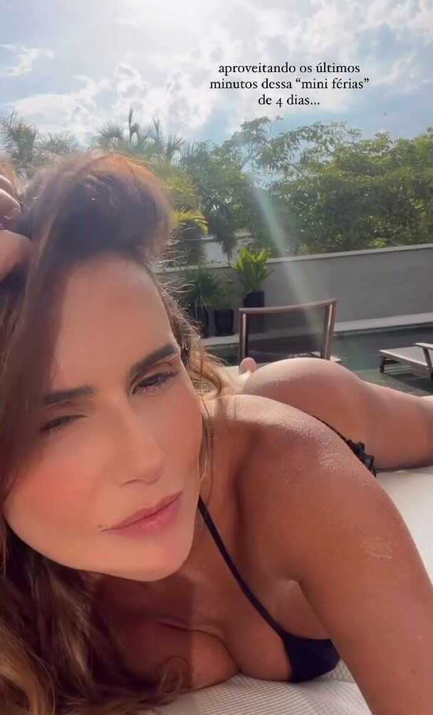 deborah-secco gallery photo #759