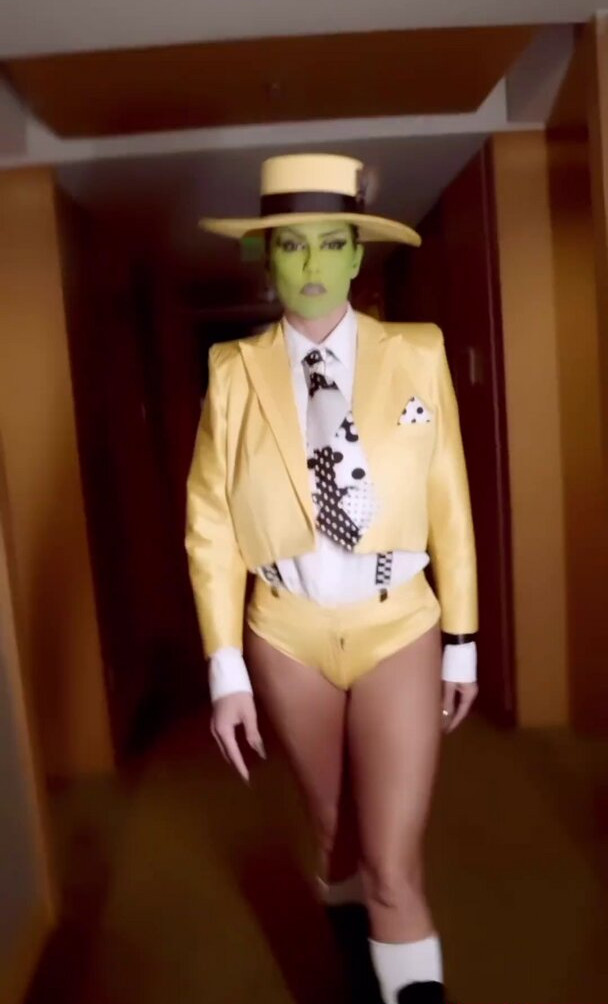 deborah-secco gallery photo #848