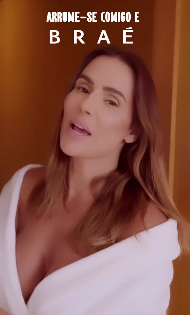 deborah-secco gallery photo #850