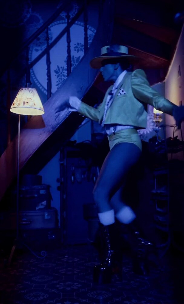 deborah-secco gallery photo #854