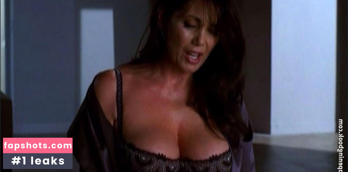 Deborah Shelton gallery photo #32