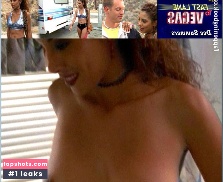 Dee gallery photo #15