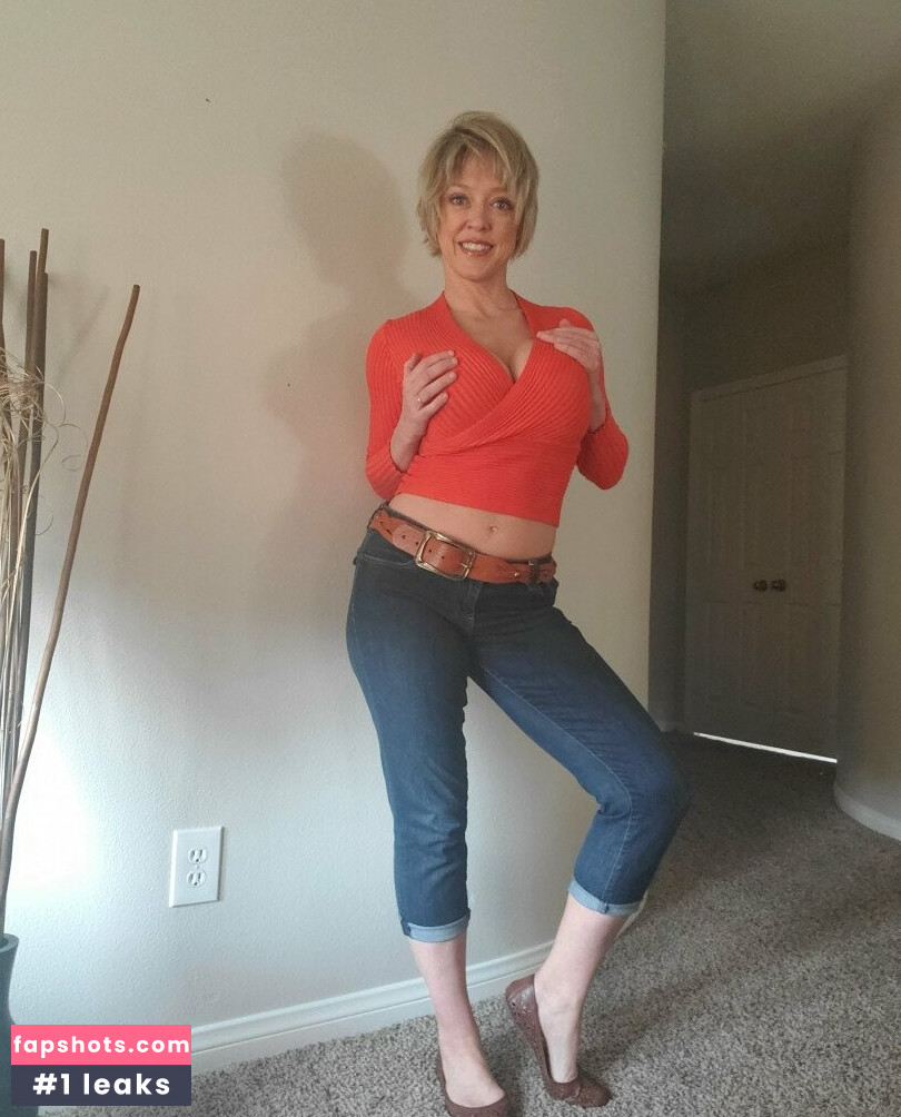 Dee Williams gallery photo #213