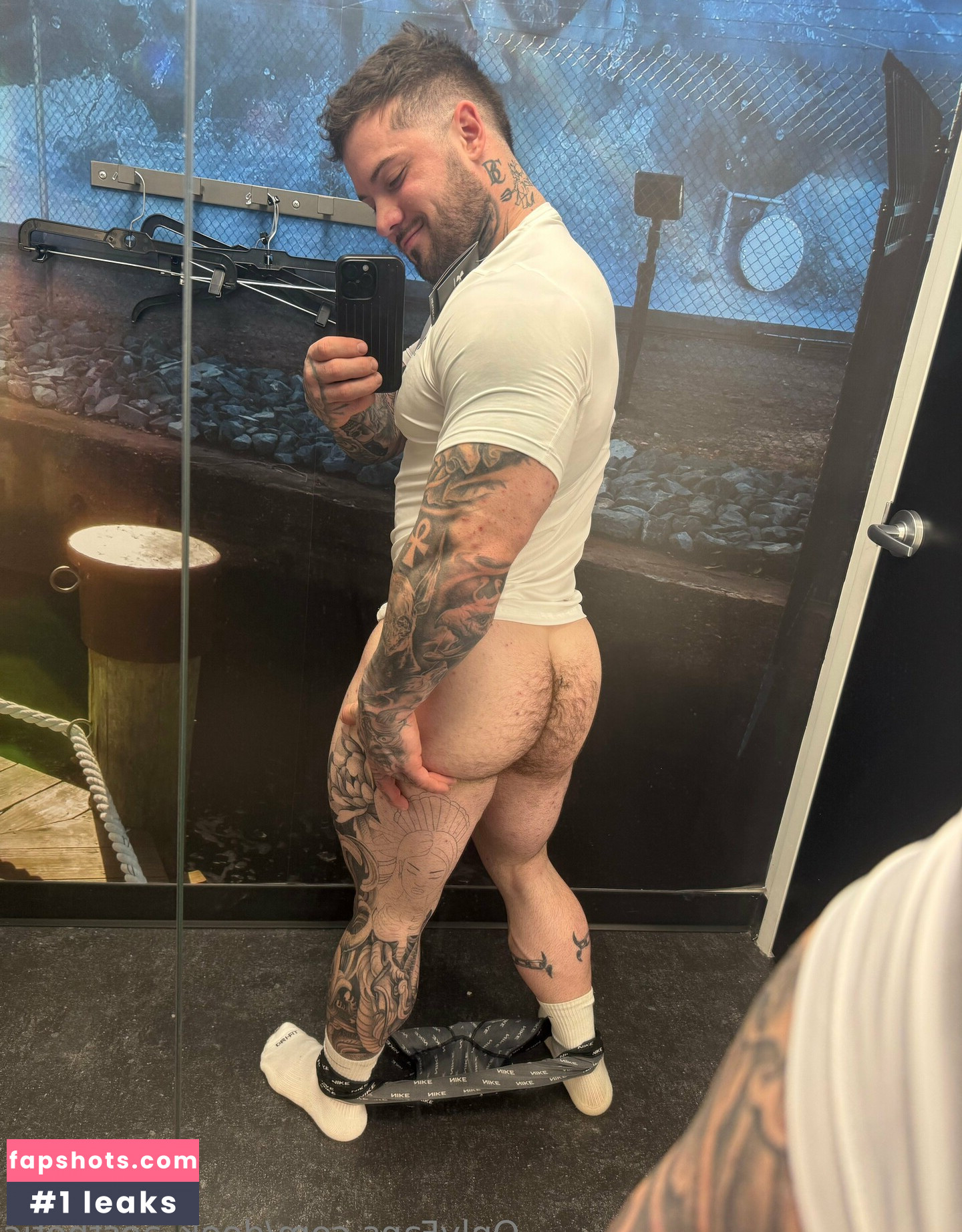 deek_aesthetic gallery photo #3