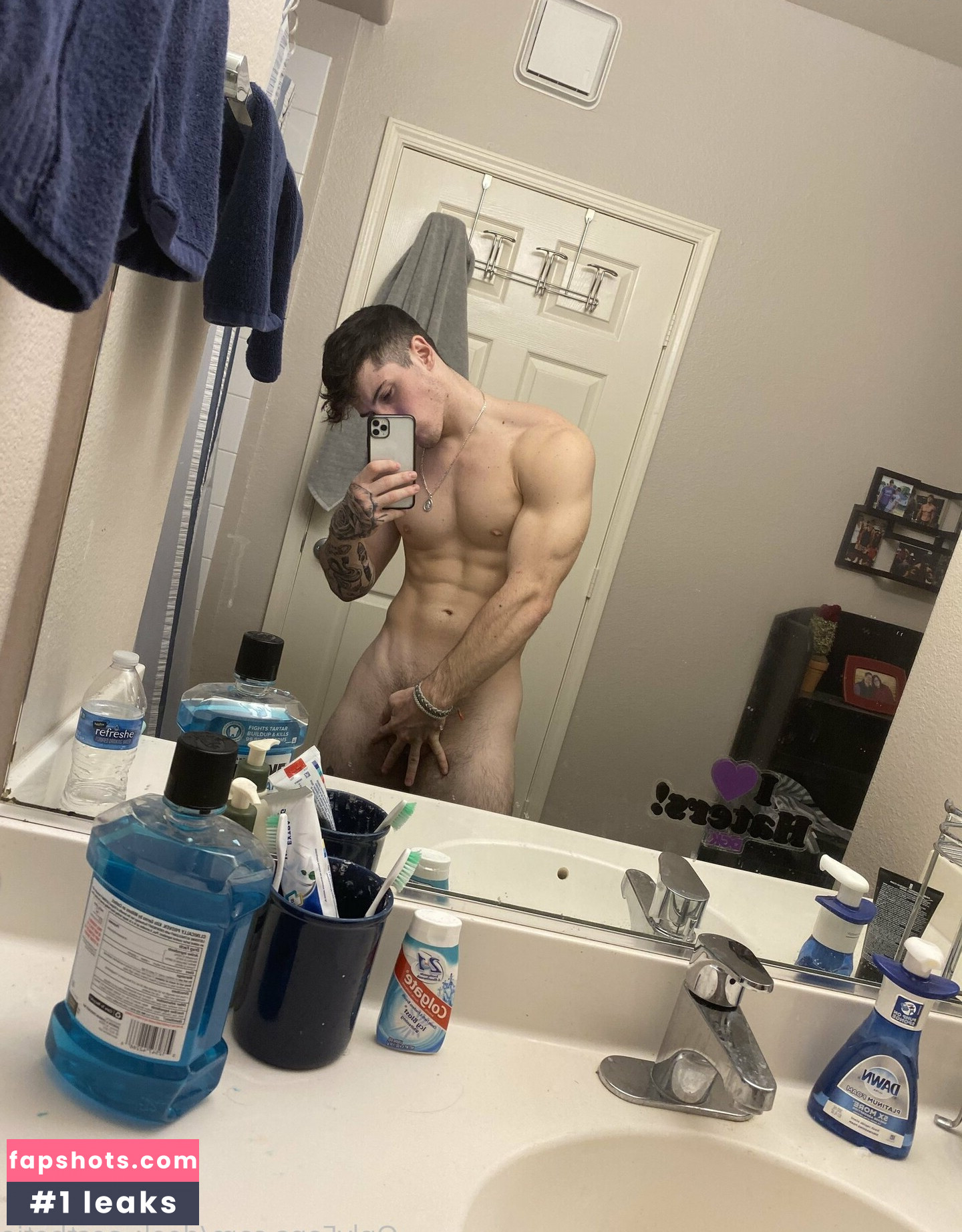 deek_aesthetic gallery photo #24