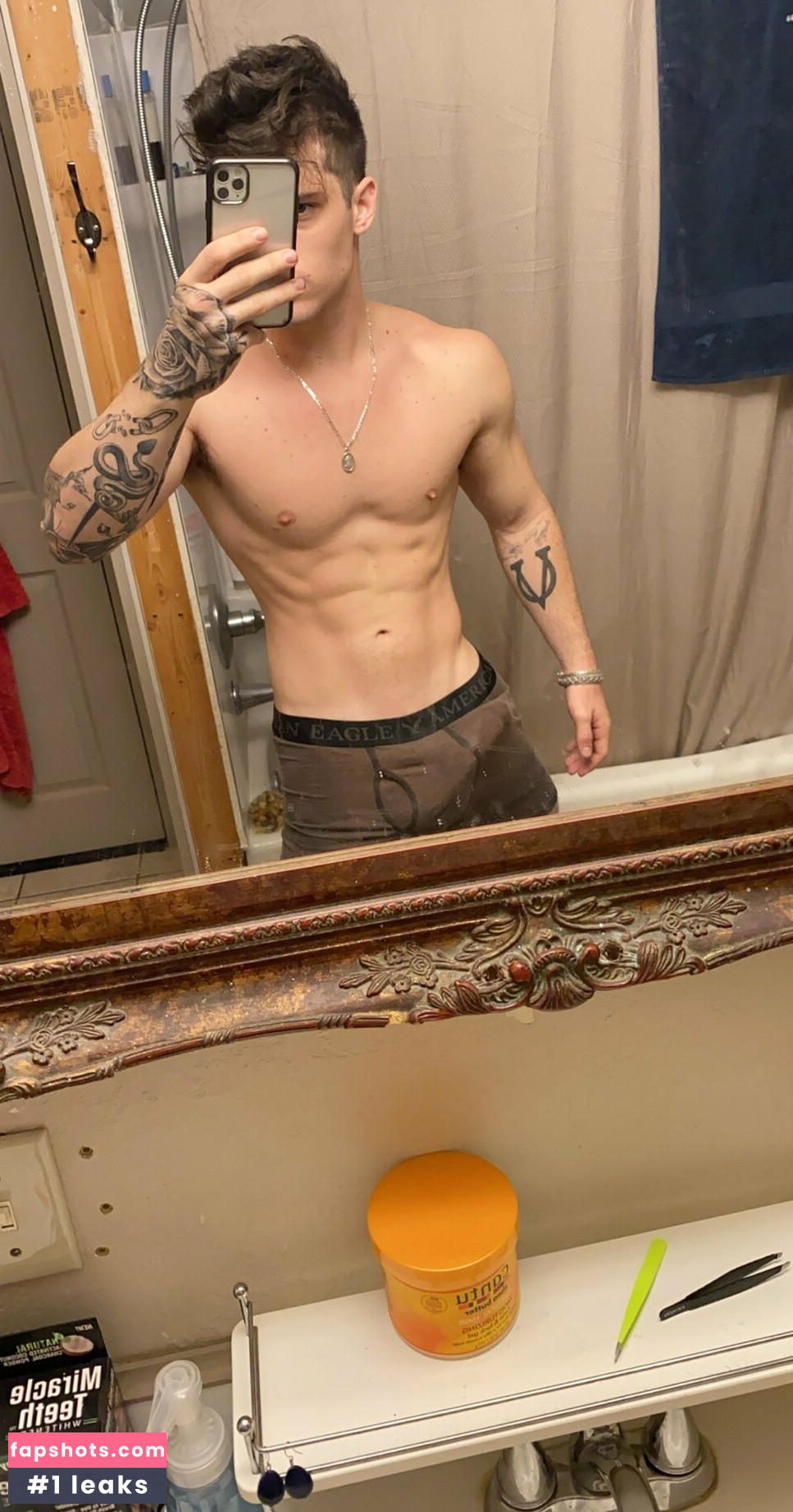 deek_aesthetic gallery photo #8