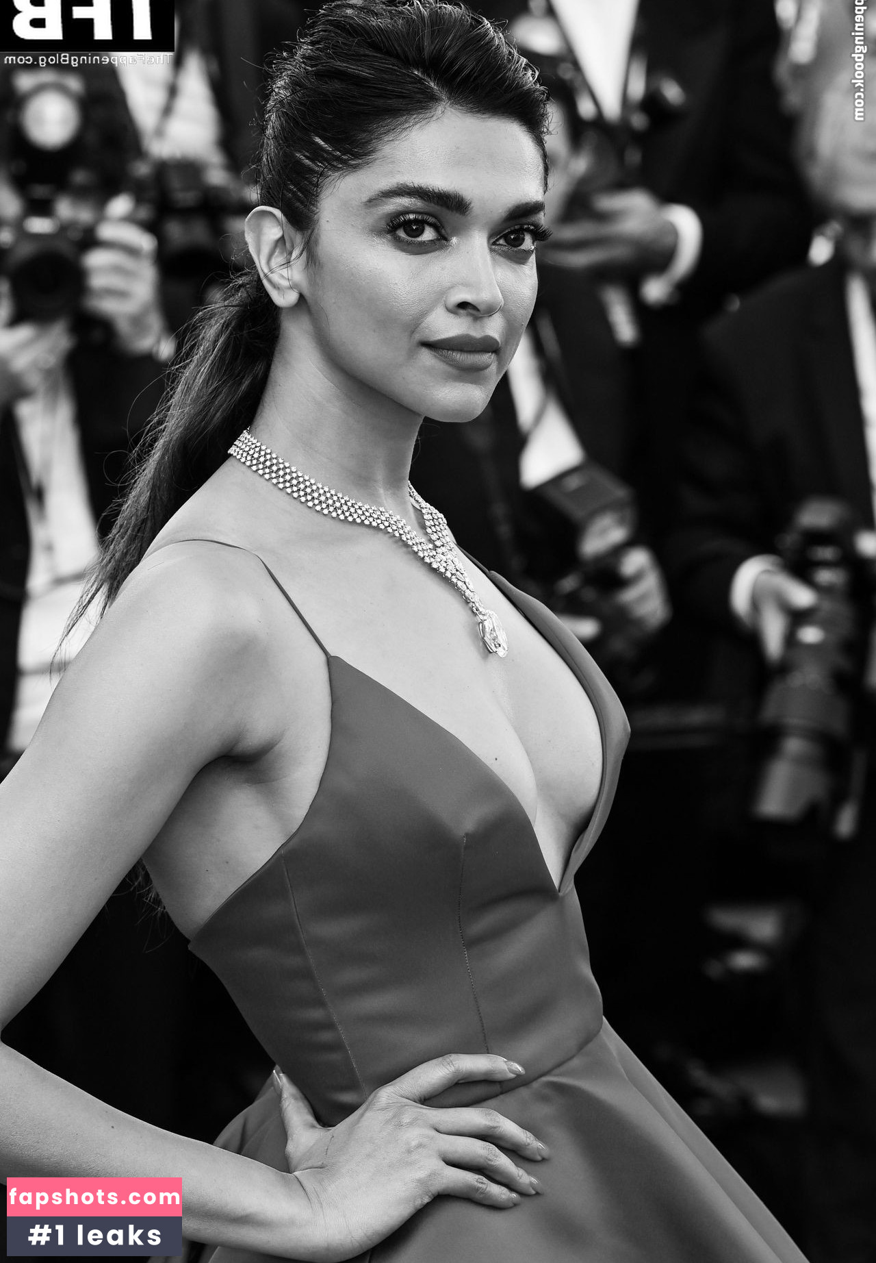 Deepika Padukone gallery photo #111