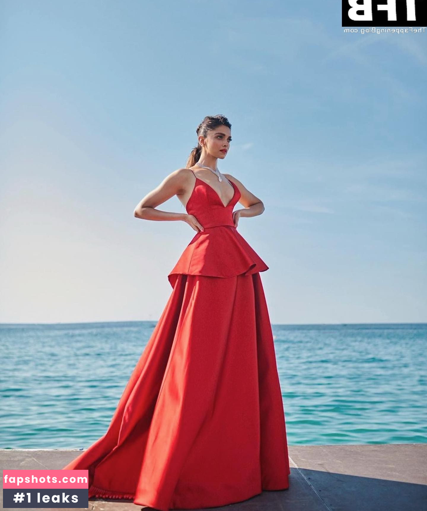 Deepika Padukone gallery photo #48