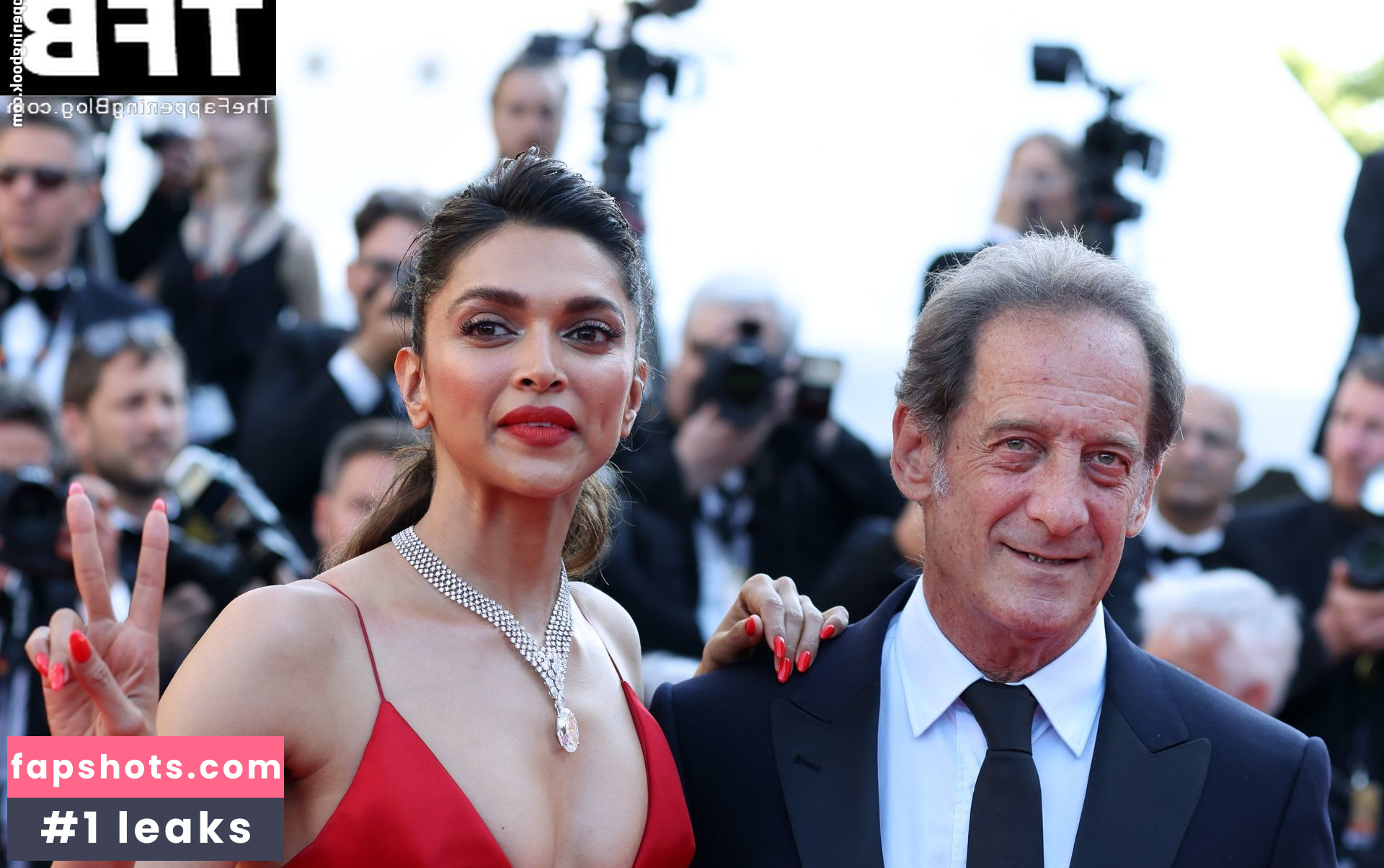 Deepika Padukone gallery photo #72