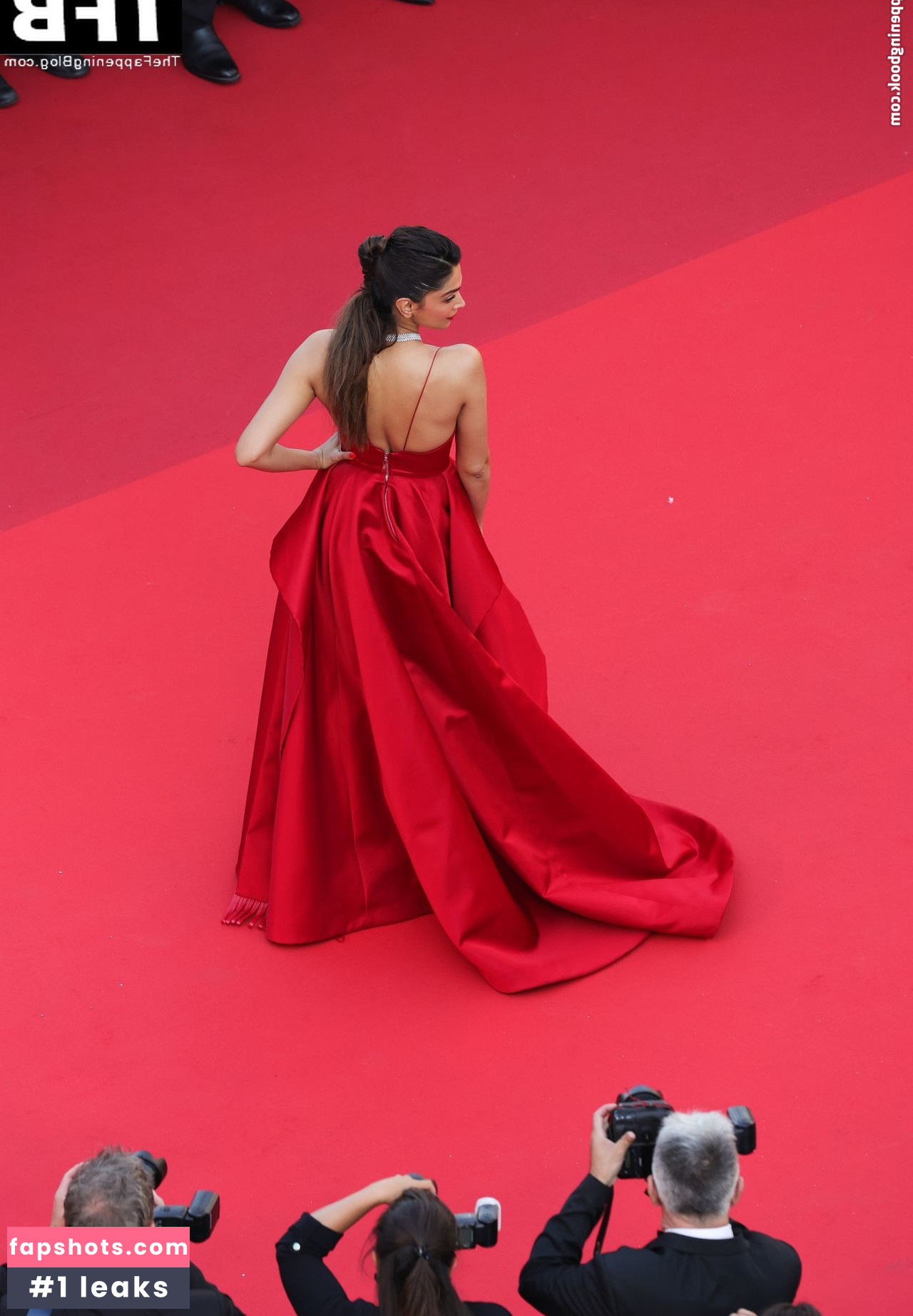 Deepika Padukone gallery photo #74