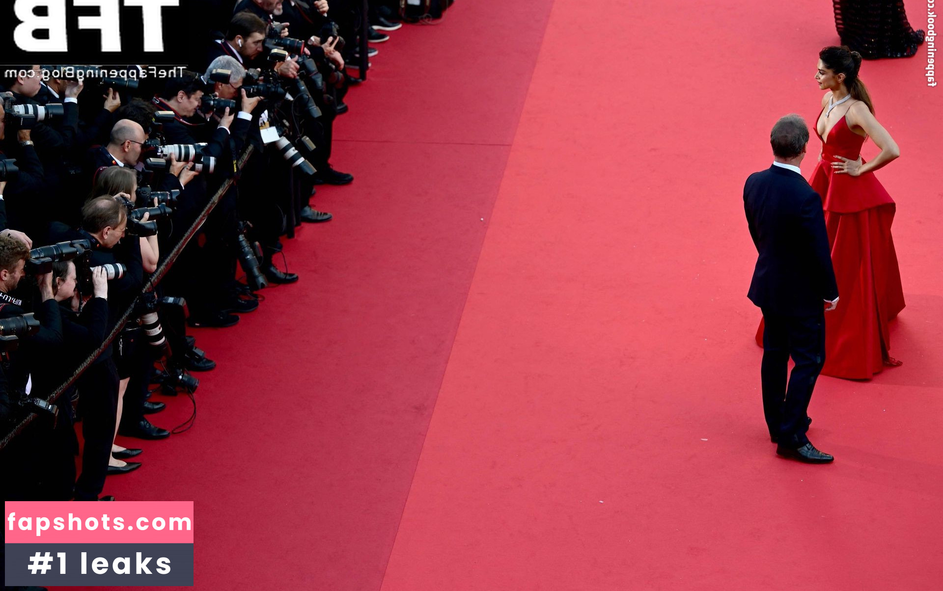 Deepika Padukone gallery photo #85