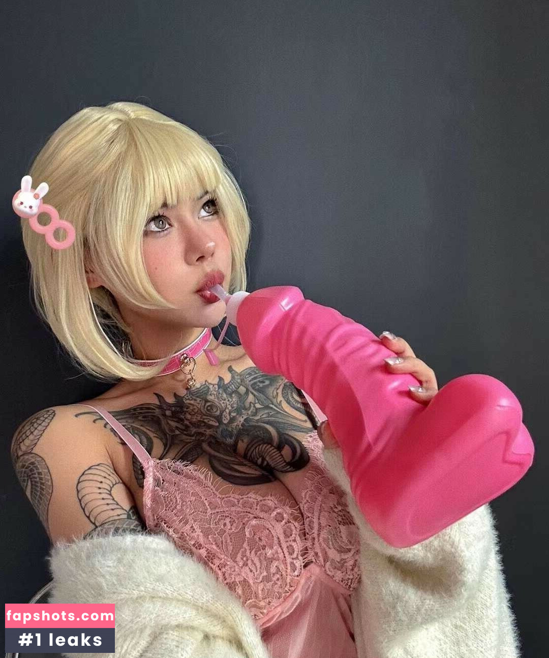 deer_white_ gallery photo #159