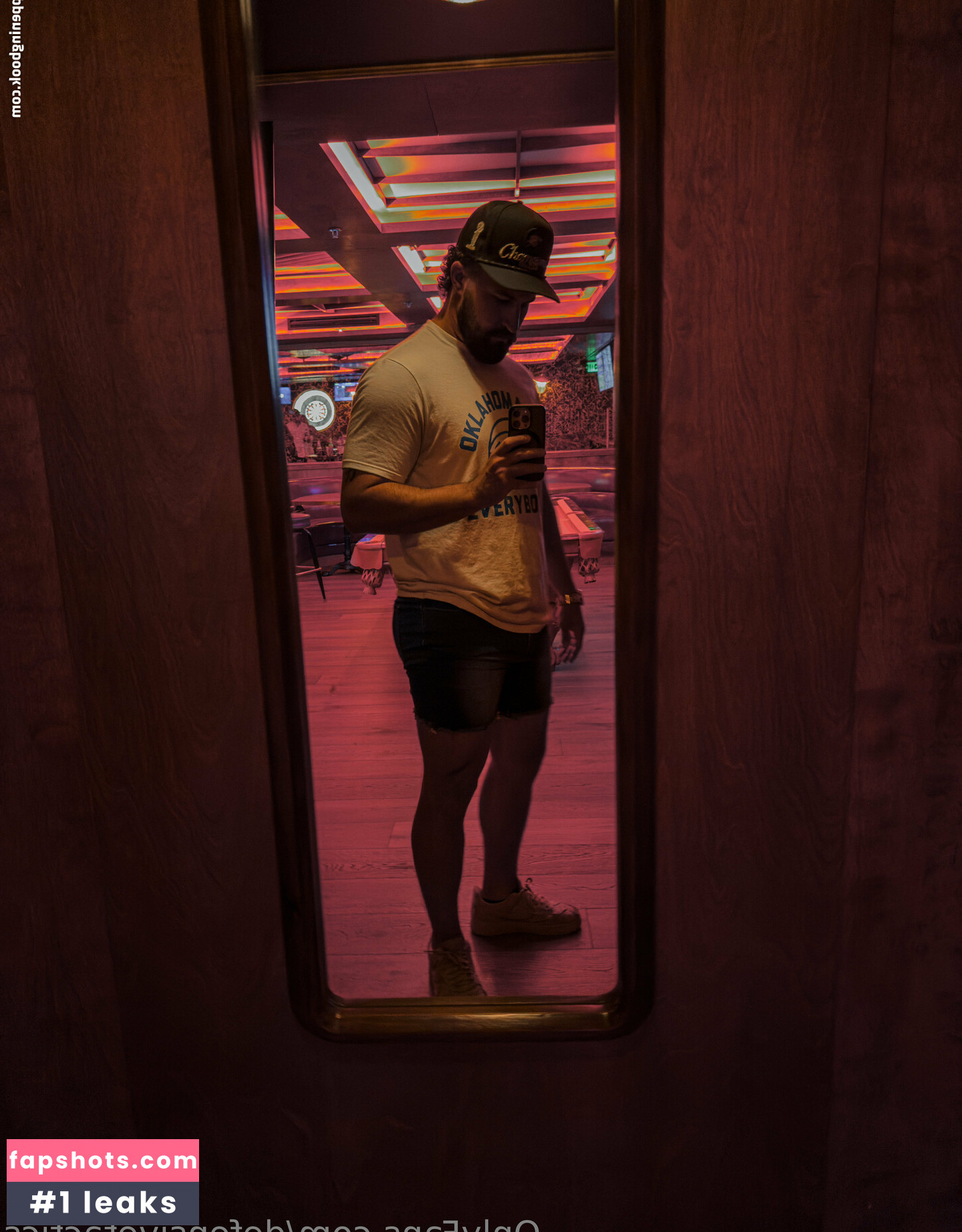 defensivetactics nude babe gallery