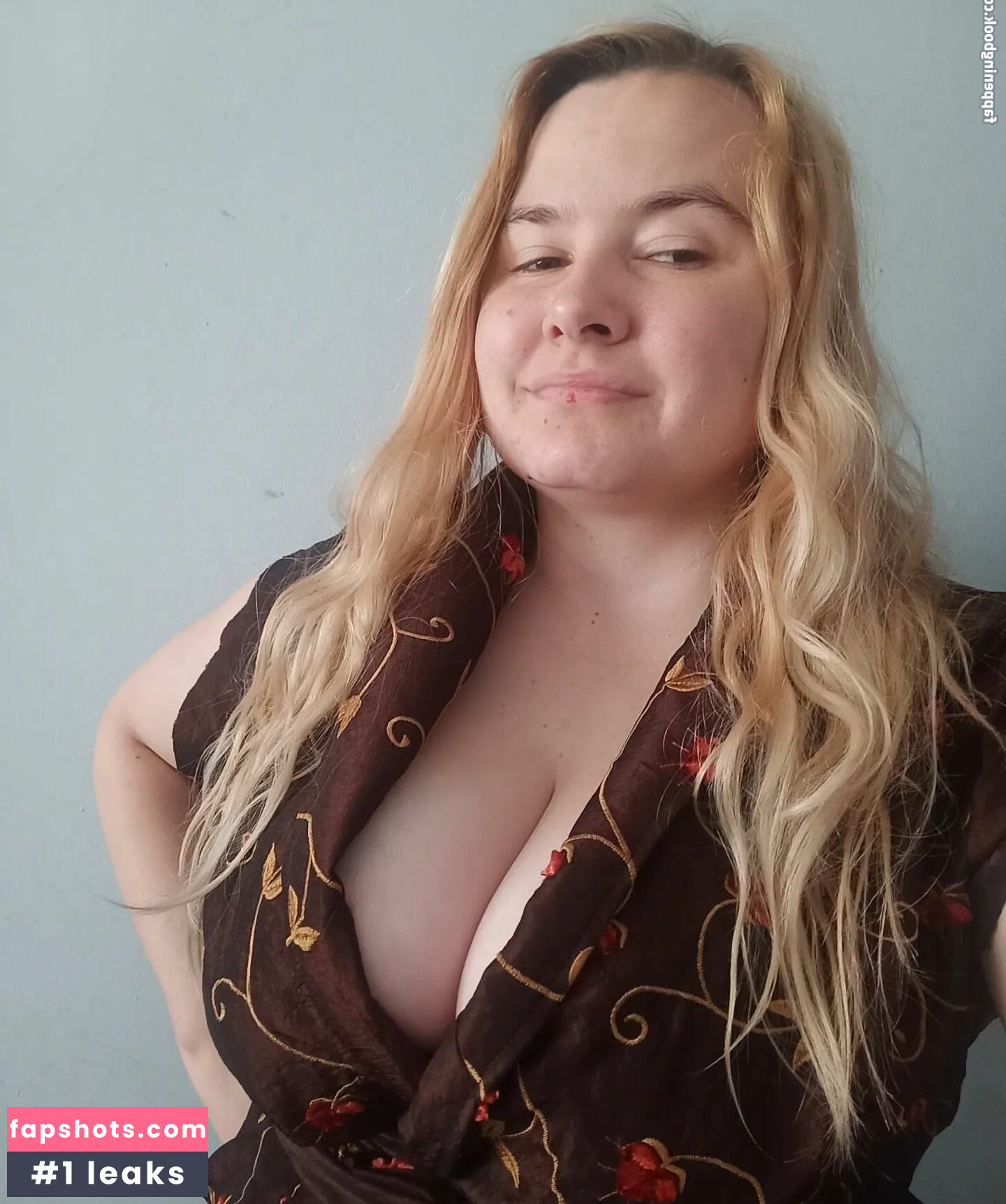 Dejana Savi gallery photo #24