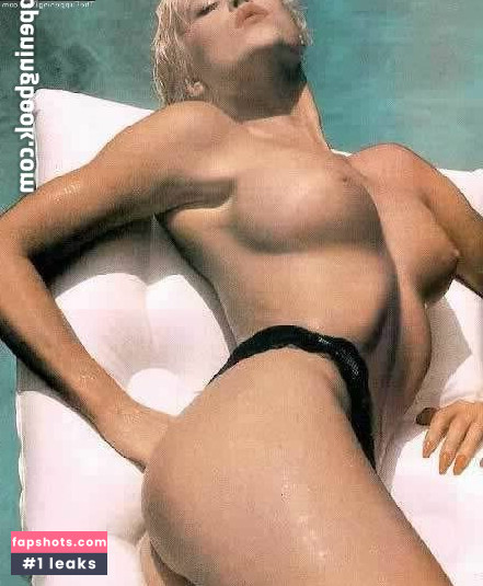 Delia Sheppard gallery photo #10