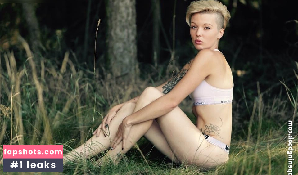 Delicious Lina / Alina Oberthanner gallery photo #2