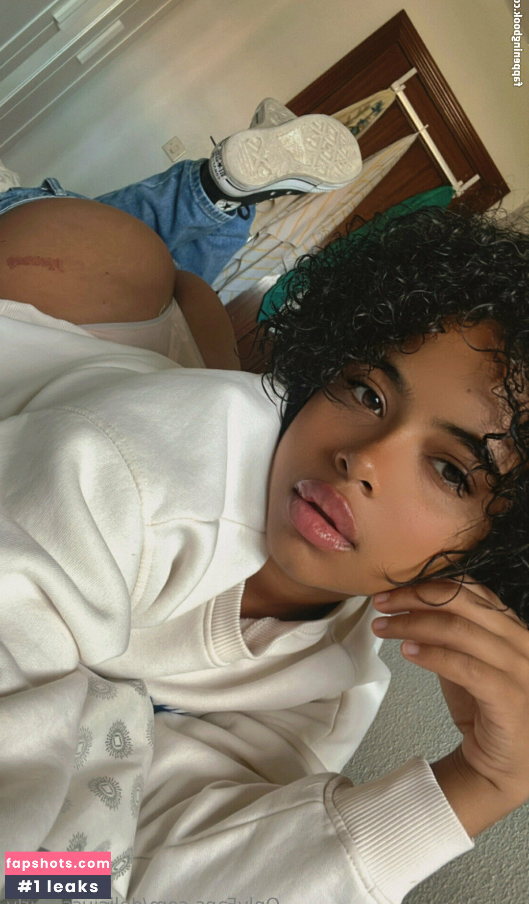 deliciussscurly gallery photo #2