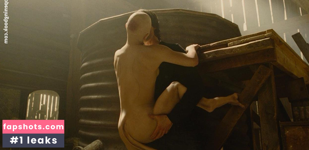 Delphine Chanéac gallery photo #14