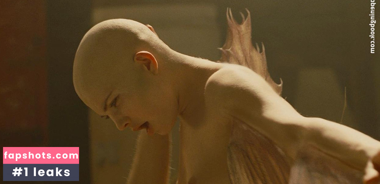 Delphine Chanéac gallery photo #8