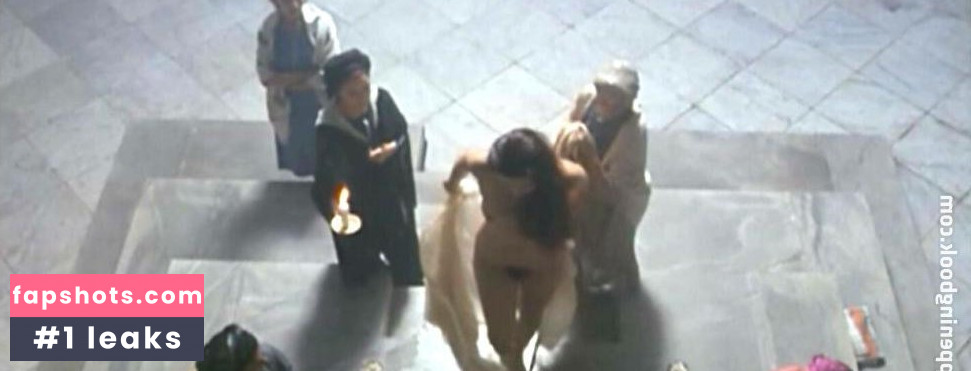 Delphine Forest gallery photo #3