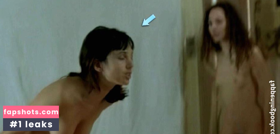 Delphine MacCarty gallery photo #4