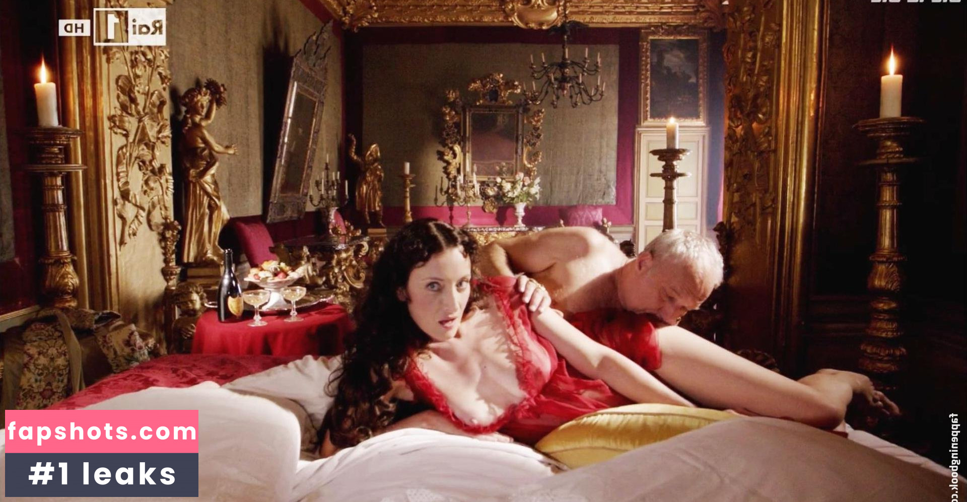 Delphine Serina gallery photo #3