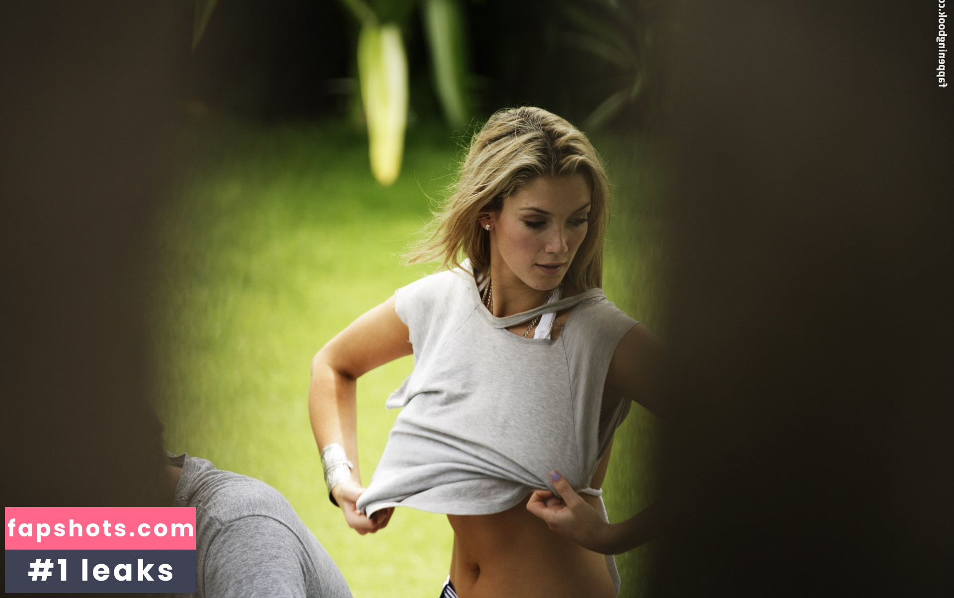 Delta Goodrem gallery photo #50