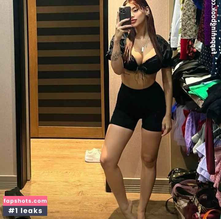 Demet Ozturk gallery photo #14