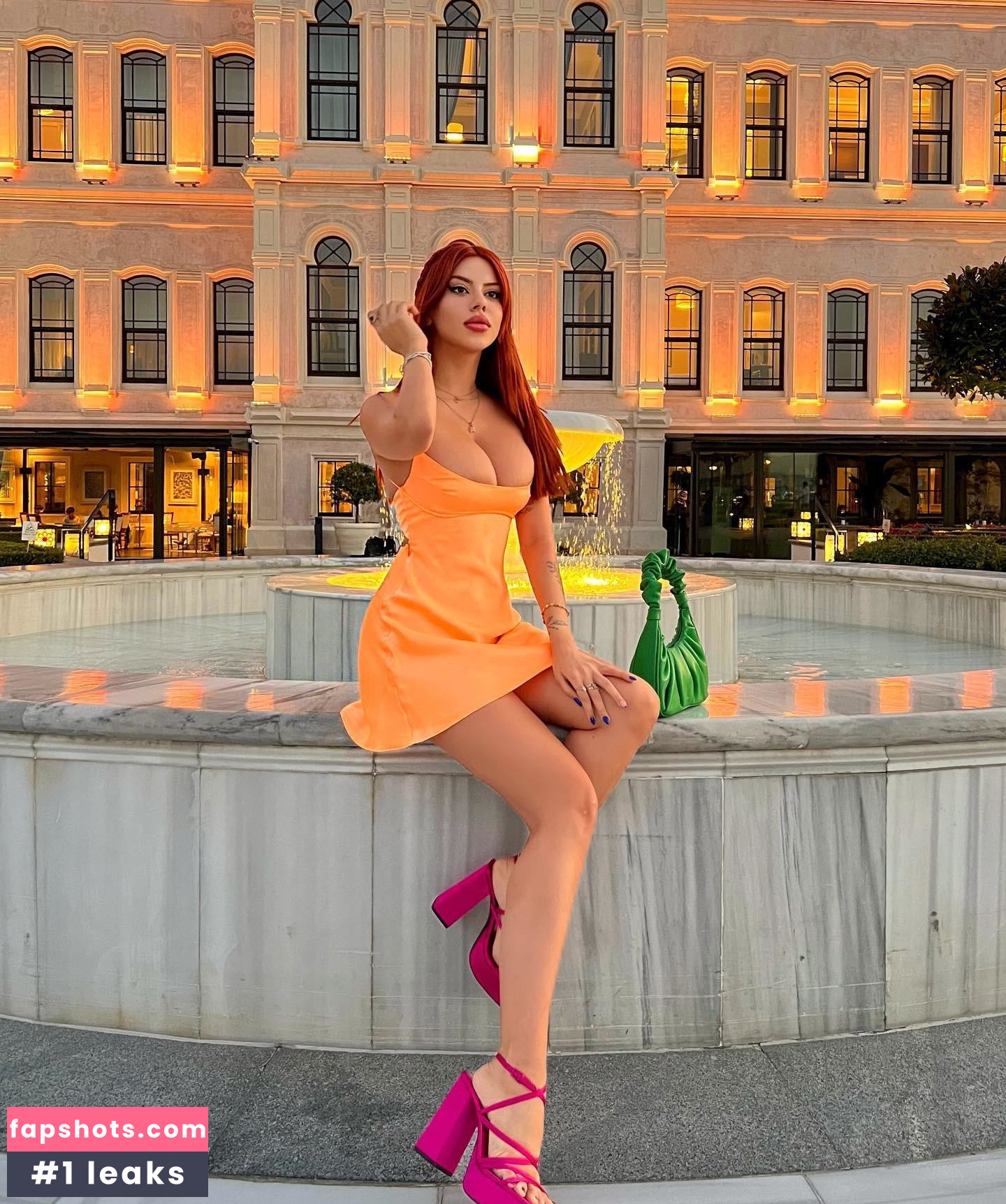 Demet Ozturk gallery photo #37