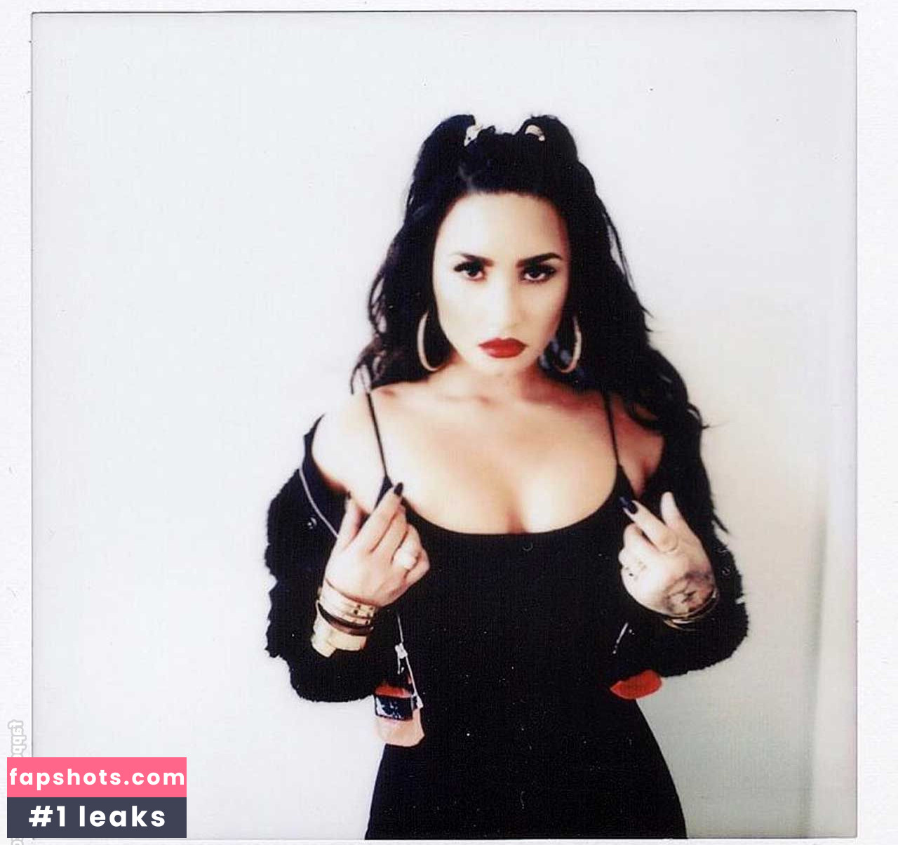 Demi Lovato gallery photo #1006