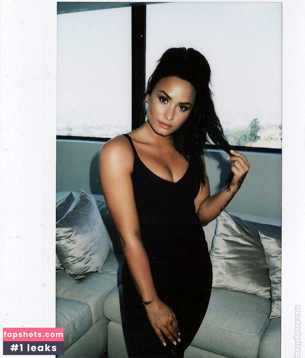 Demi Lovato gallery photo #1007