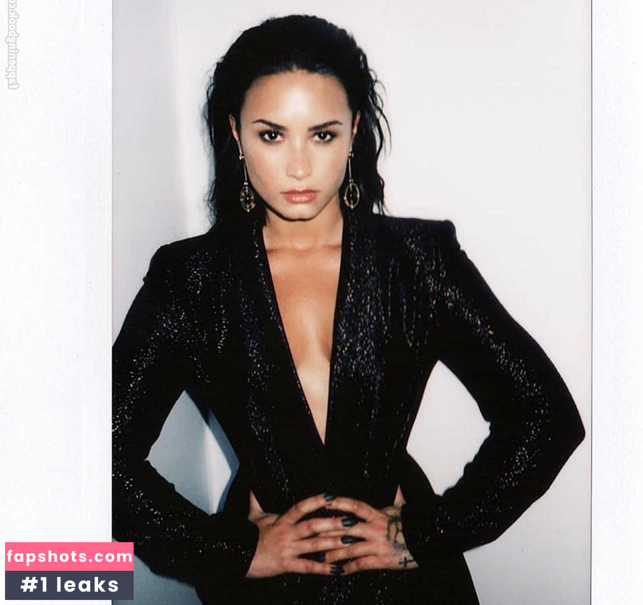 Demi Lovato gallery photo #1009