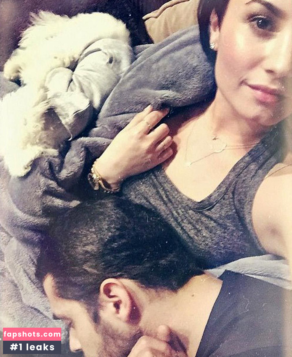 Demi Lovato gallery photo #1029