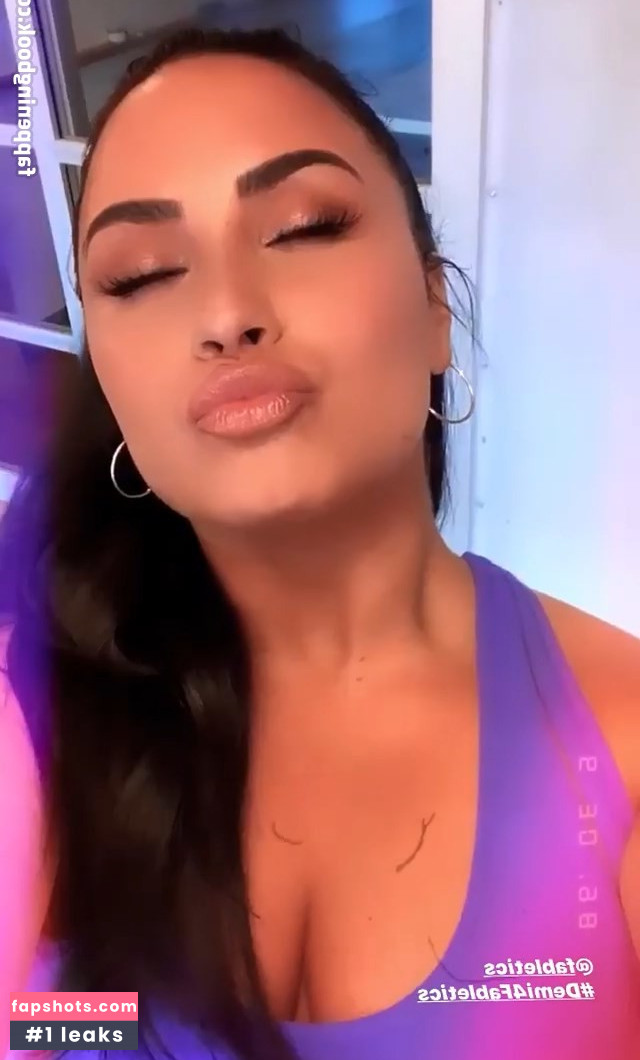 Demi Lovato gallery photo #1118