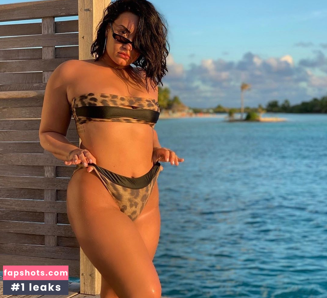 Demi Lovato gallery photo #1125