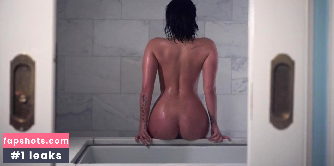 Demi Lovato gallery photo #1129