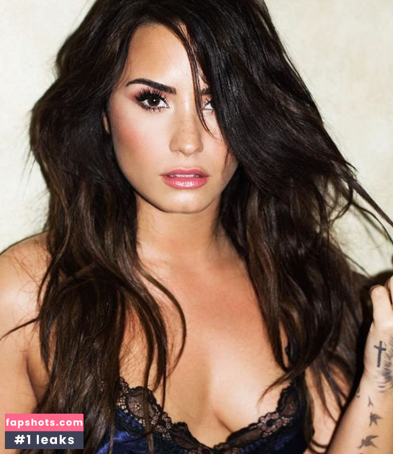 Demi Lovato gallery photo #1198