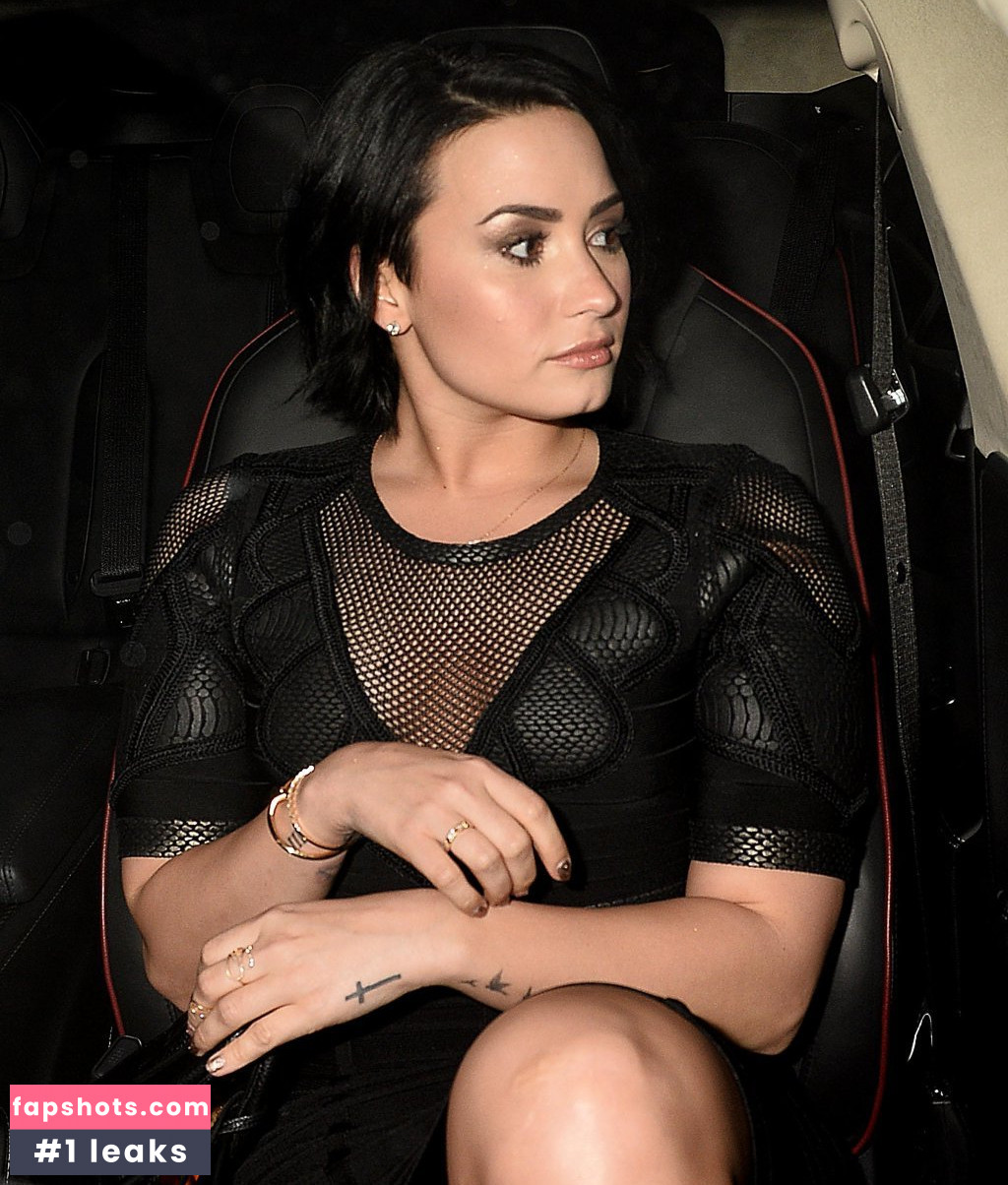 Demi Lovato gallery photo #1216