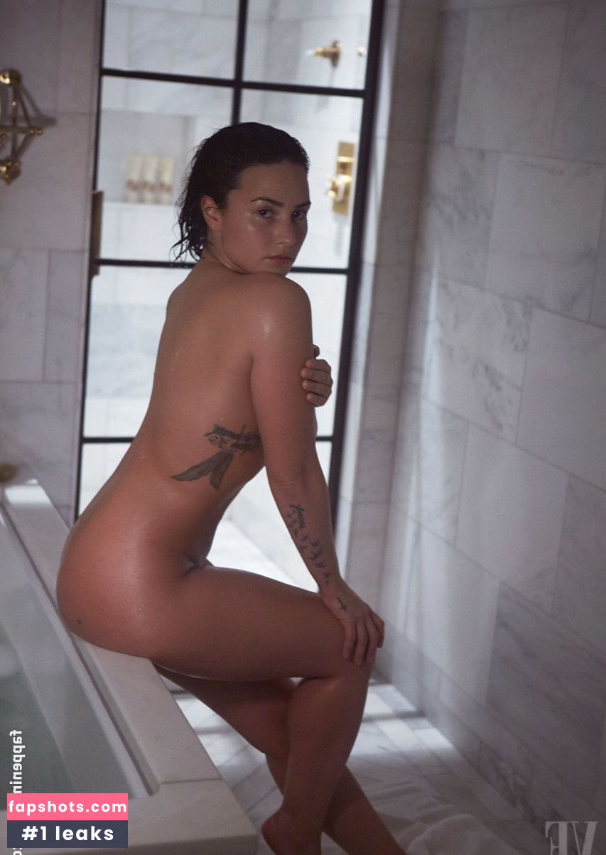 Demi Lovato gallery photo #1238