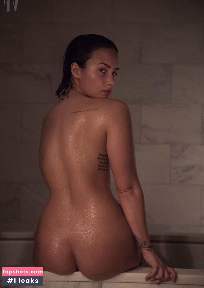 Demi Lovato gallery photo #1240