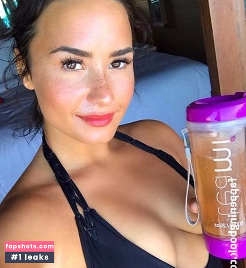 Demi Lovato gallery photo #1258
