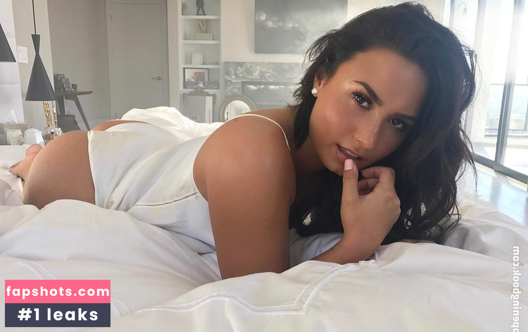 Demi Lovato gallery photo #1276