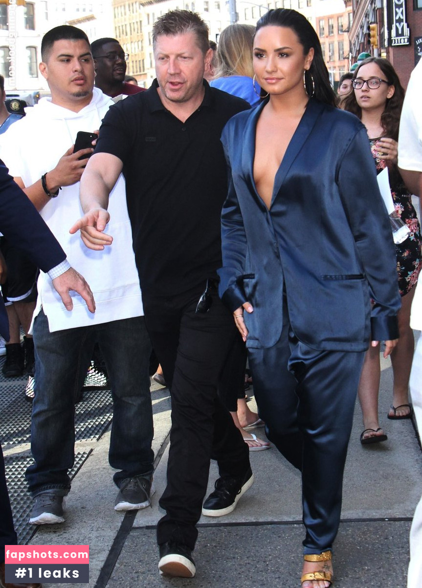 Demi Lovato gallery photo #1279